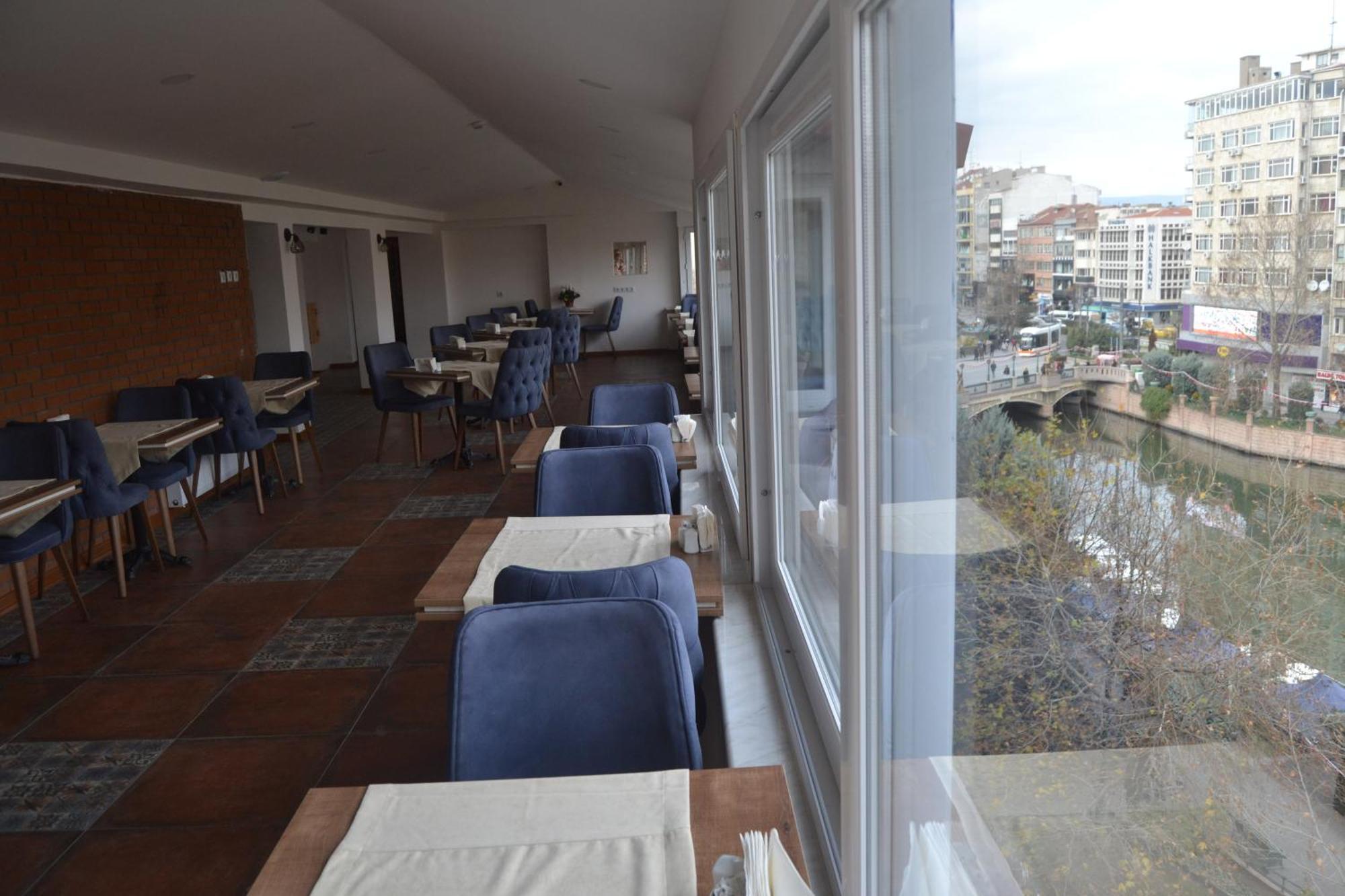 Manzara Hotel Ескишехир Екстериор снимка